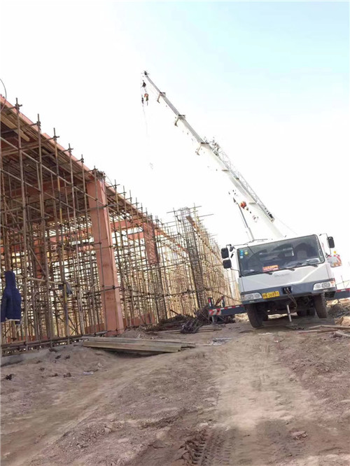 青川县吊车作业的安全注意事项有哪些？