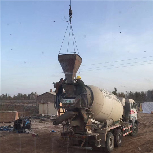 青川县“精准瞄准”—— 吊车的 “定位导航” 技术